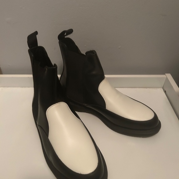 Bootie - Picture 5 of 7